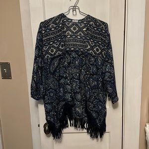 Large hollister shall